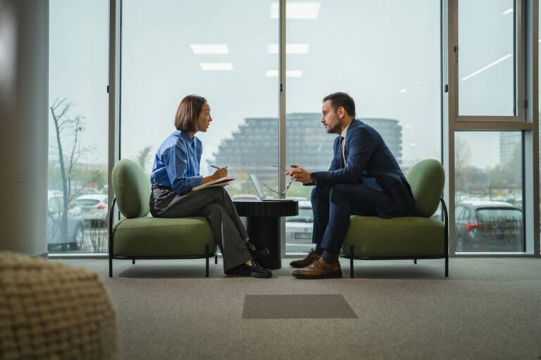 Solitude du dirigeant : comment le mentoring change-t-il la donne ? 1 visu-mentoring-dirigeant